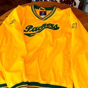 Vintage packers wind breaker